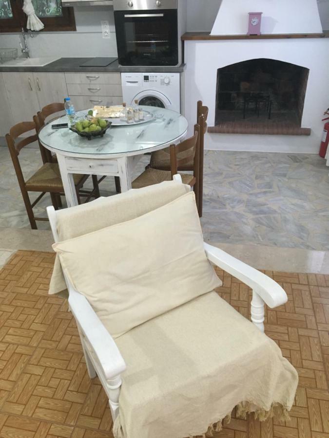 Villa Ermilia Kerveli Esterno foto
